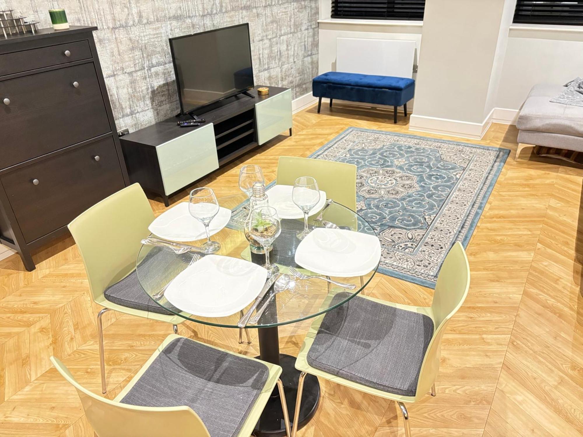 Mh Birmingham - 2 Bed 2 Bath Luxury Apartment - Financial District - Local Bar And Dining Deals Available Exterior photo